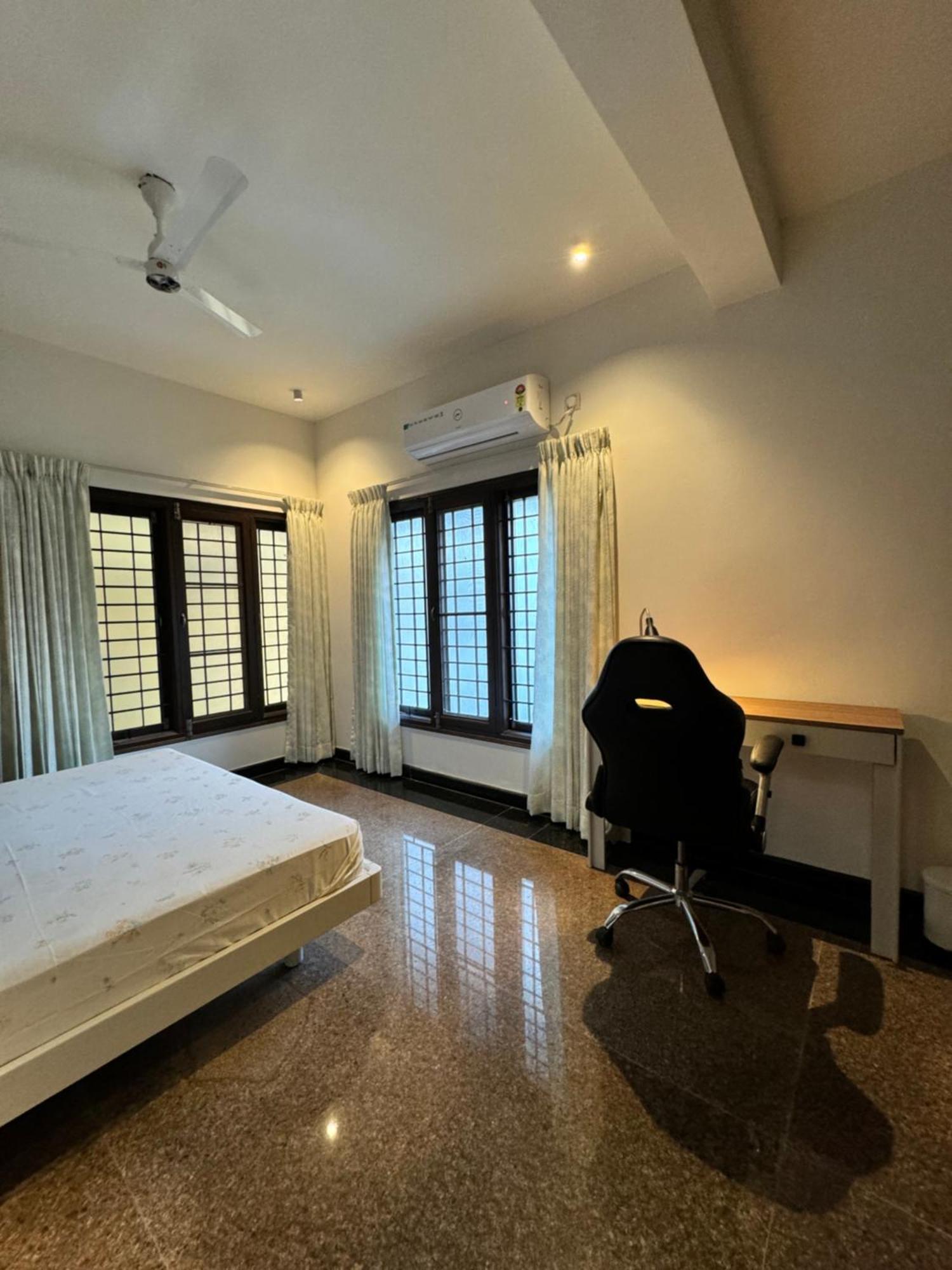 Apartamento Idam Na Mama Bangalore Exterior foto
